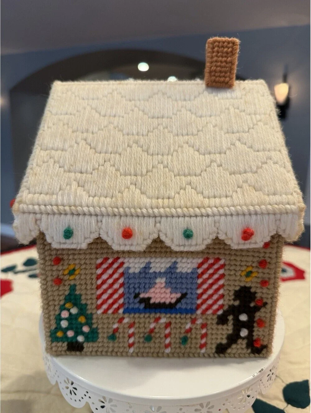 Vtg Handmade Needlepoint Canvas Gingerbread House & Set Of 2 Tissue Box Covers